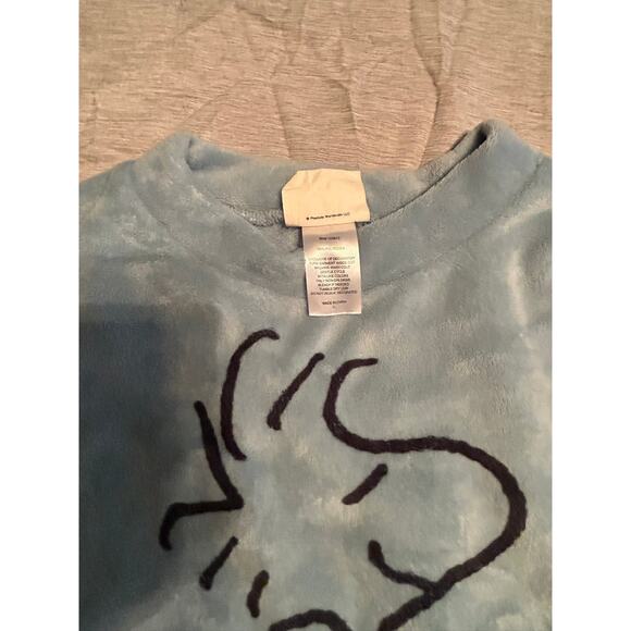 Lot of Women's Snoopy Clothes all size small except lg pajamas & sweatshirt - Picture 3 of 3